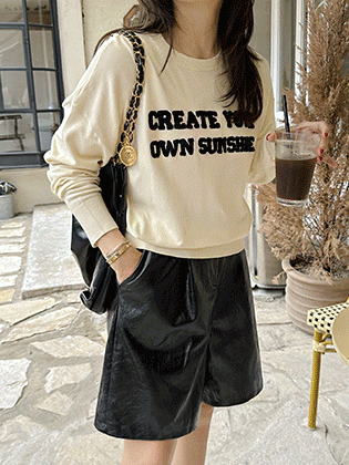 Boucle lettering knit