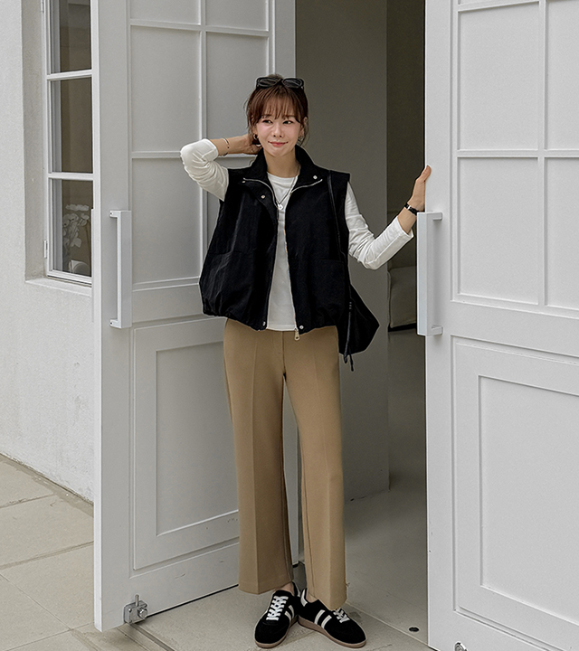 A-line fit semi-high neck vest