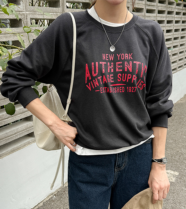 Authentic Lettering Man-to-Man Tee