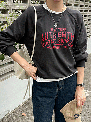 Authentic Lettering Man-to-Man Tee
