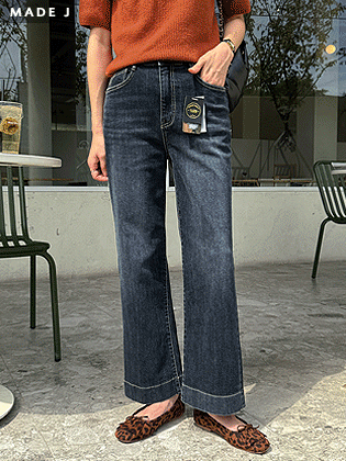 [MADE] Signature Semi-Wide Denim Pants 
