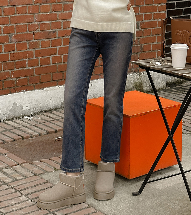 Recto washed brushed denim pants