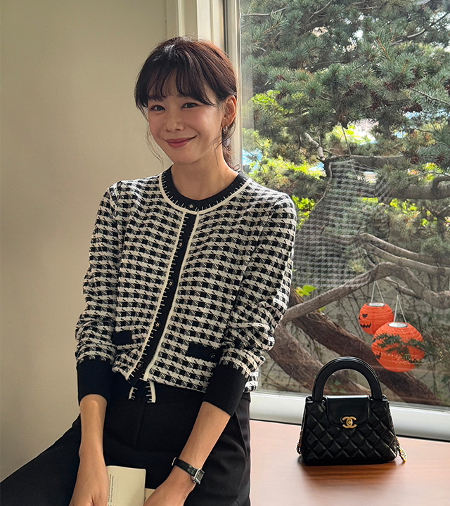 Houndstooth knit cardigan
