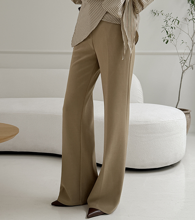 [MADE] Cheese Secret Semi-Bootcut Slacks