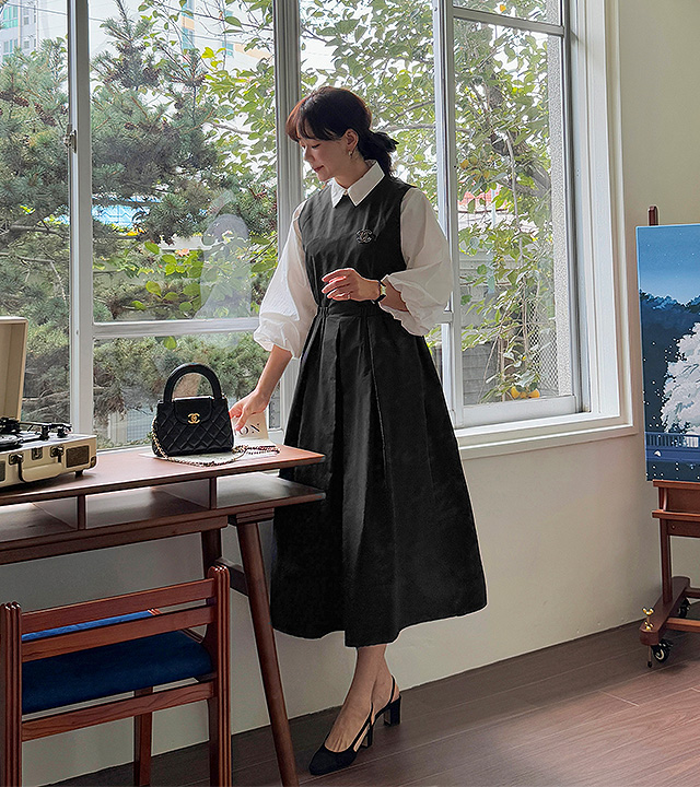 Low-banding layered one-piece