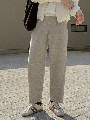 Snug Wool Baggy Fit Slacks