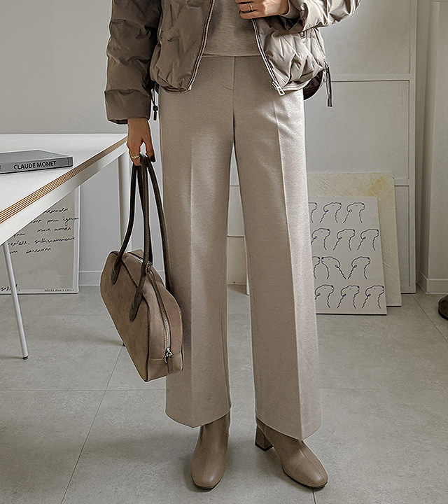 [MADE] Ultouch Semi-Wide Slacks