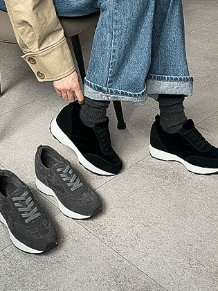 Easy Height-increasing Fur Sneakers