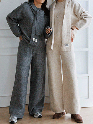 Bene Hooded Muffler Knit Pants 3-Piece Set