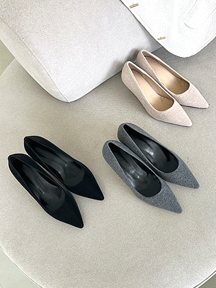  Winty wool stiletto heels 