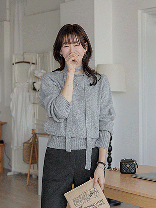 Niju Strap Wool Knit