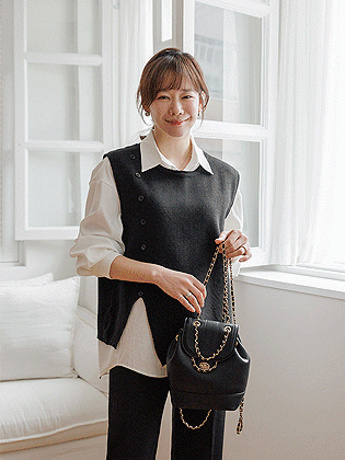 Cutout vest layered shirt