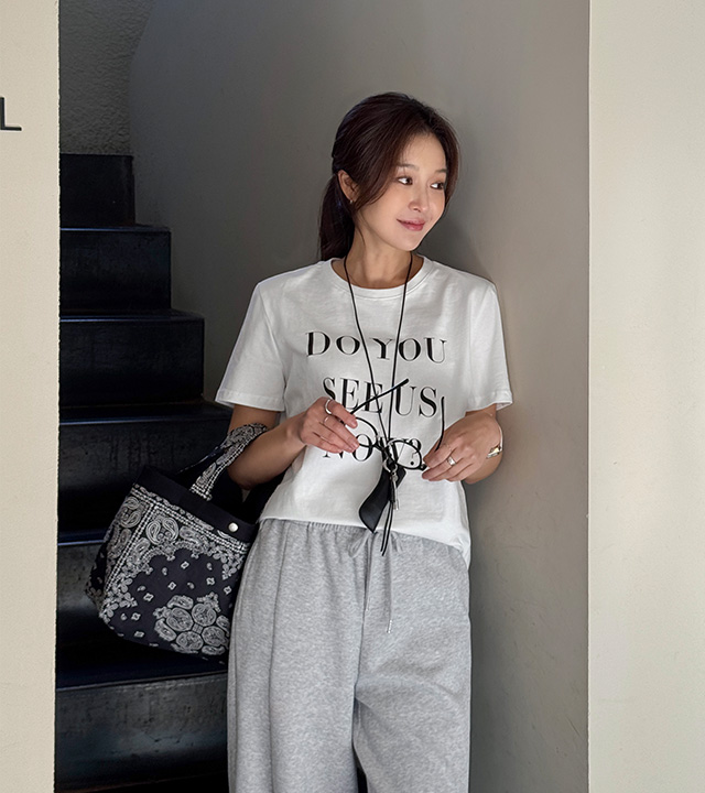 Now Lettering Short Sleeve T-shirt (Lip Case Set)