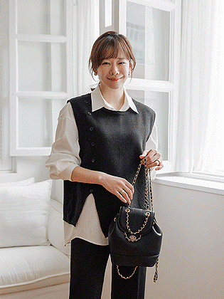 Cutout vest layered shirt