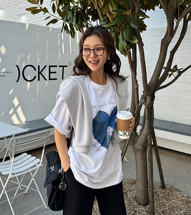 Heart Swan short-sleeve tee