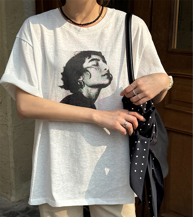 Lisa Boxy Fit Short Sleeve T-shirt