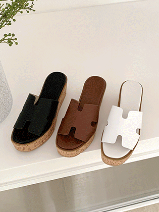 Elbe Wood Wedge Slippers
