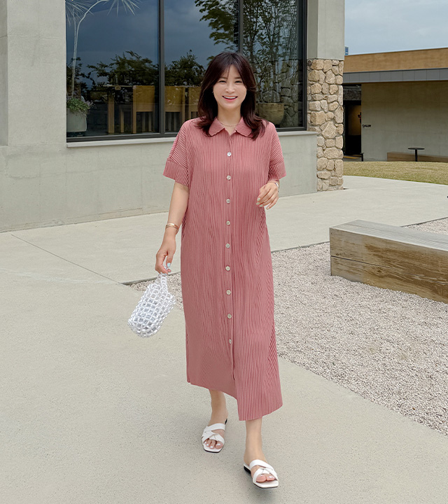 Pearl button pleated dress