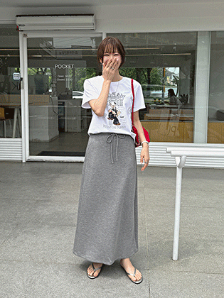Mochi stretchy long skirt