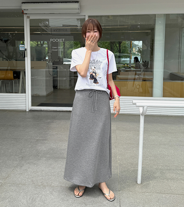 Mochi stretchy long skirt