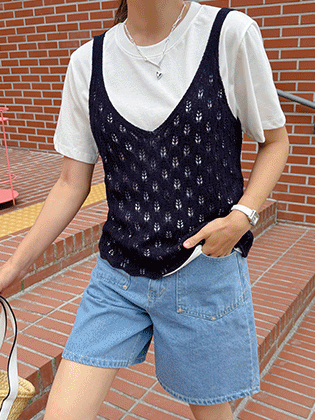 Pico Leaf Knit Vest 