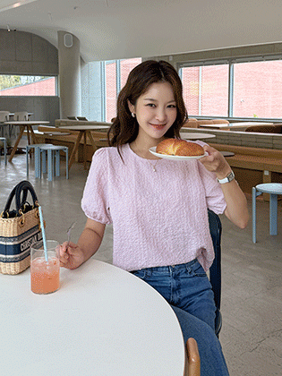 Jeanne Crinkle Puff Blouse