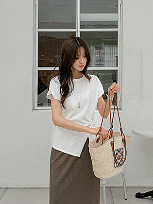 Edge side twist knit