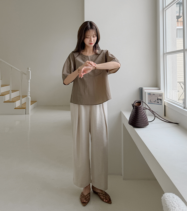 Ally Light Puff Blouse