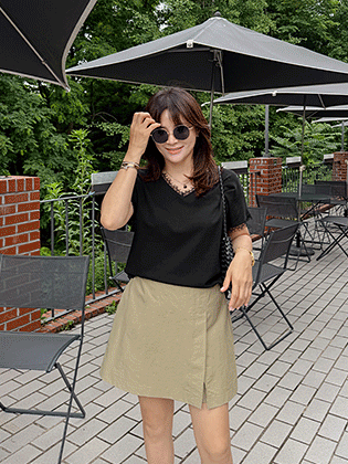 Lean Lace Trimmed Short Sleeve Tee