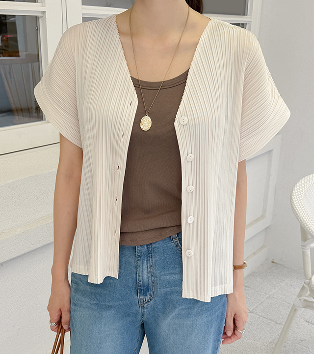 Classic Pleated Cardigan