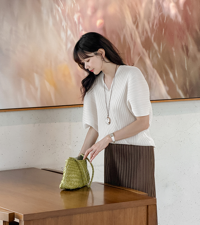 Ouvua pleated blouse