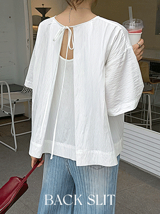 Benro Backless Ribbon Blouse