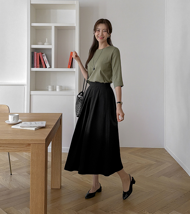 Reina Washa pintuck skirt