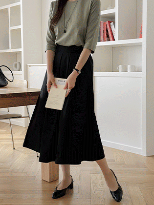 Reina Washa pintuck skirt