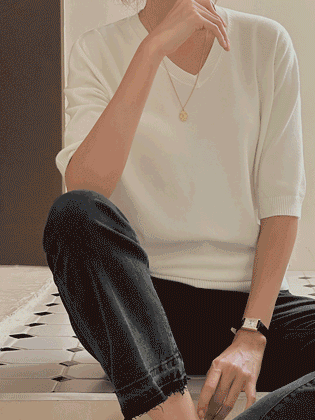 Chalice V-neck Sleeveless Knit