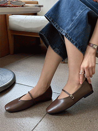 Rosa Mary Jane Flats