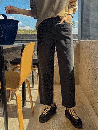 Dart cut baggy fit denim