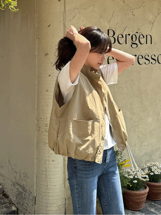 Avant-fit mock high-neck vest