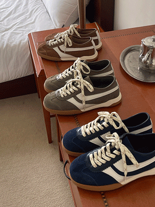Roden color-block sneakers