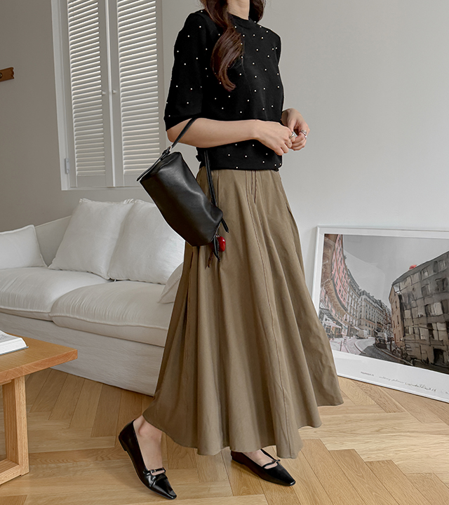 Ambernie pintuck skirt