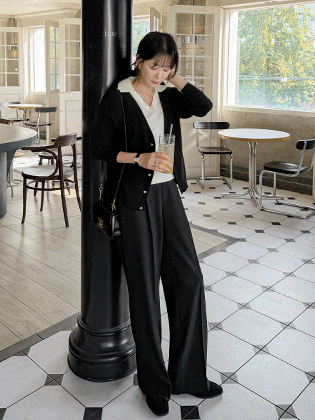Royal Layered Collar Ribbed Knit
