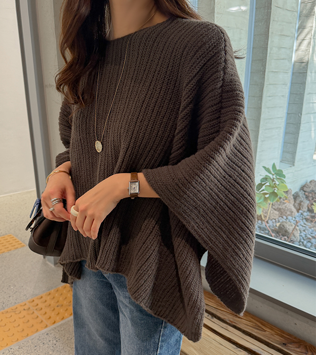 Costina cape knit
