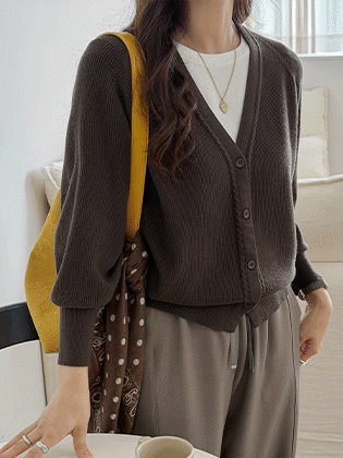 Deep V-neck raglan cardigan