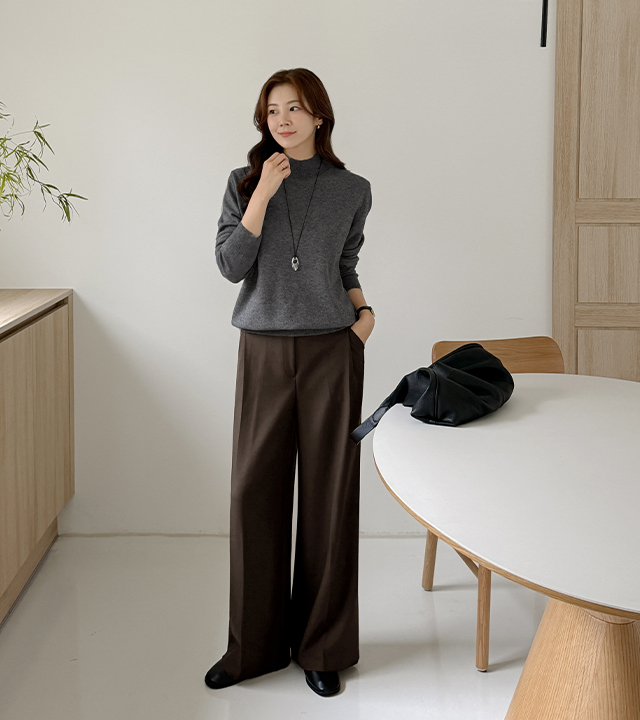 Wool-touch pintuck wide slacks