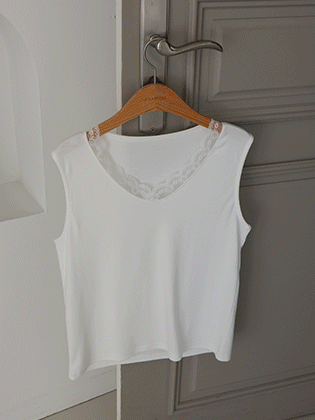 Roella Lace Sleeveless