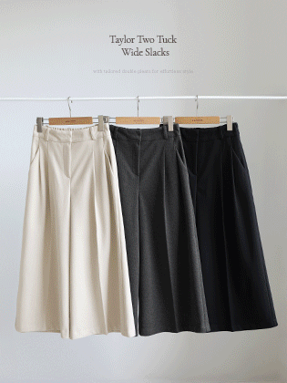 Tailor double-pleated cropped wide slacks