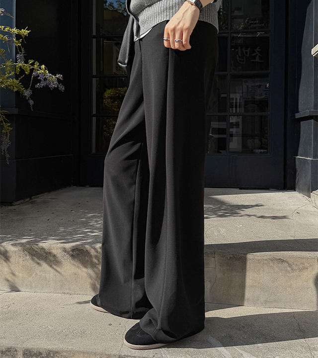 [MADE] Slangy Wide Hidden Banding Slacks